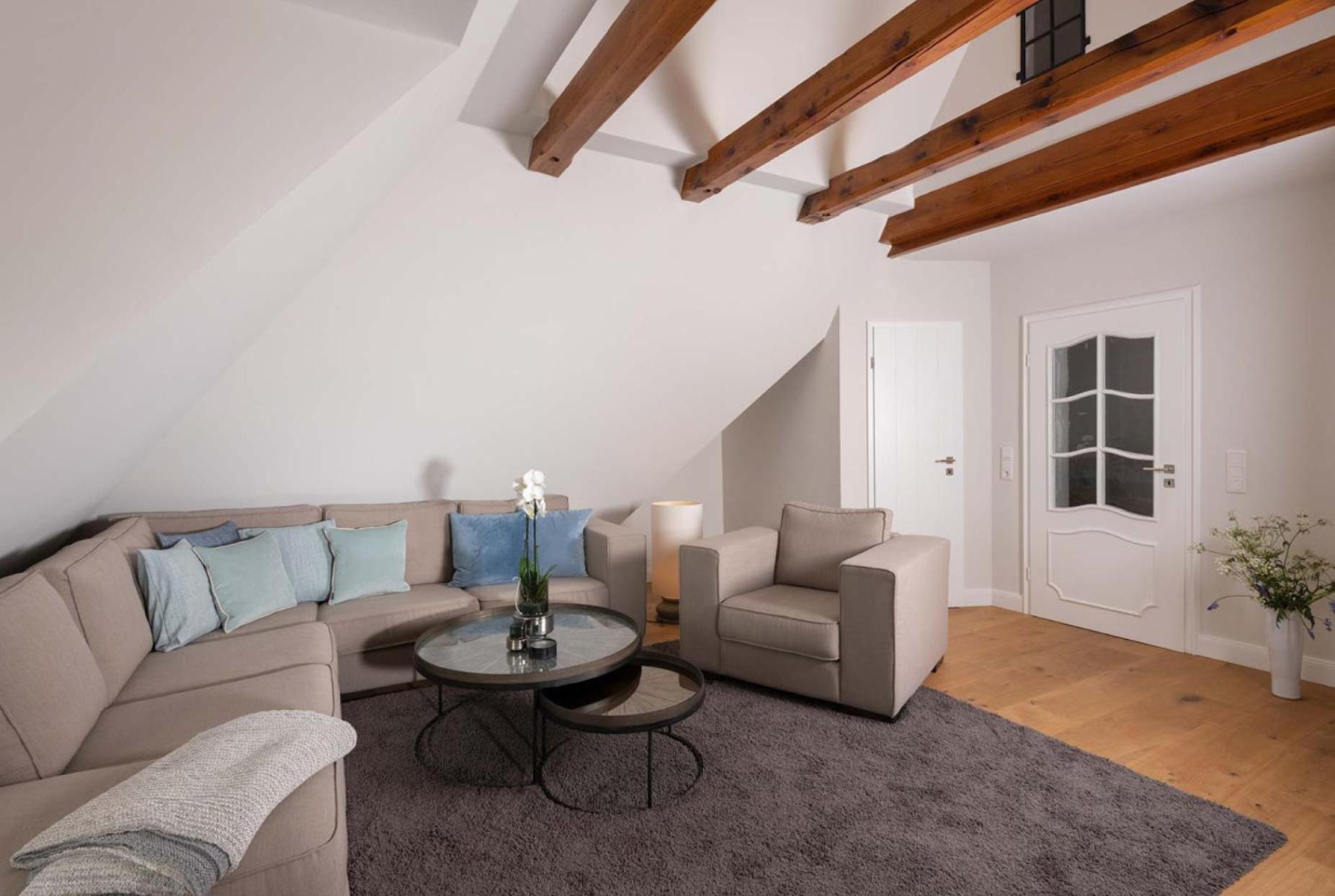 Lueuevwai 7 - Obergeschoss Apartment